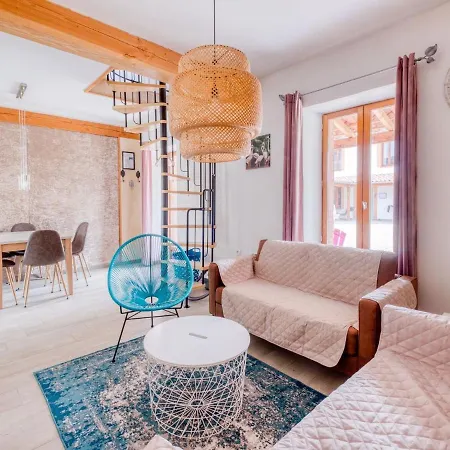 Modern Mansion In Tarn With Pool, Impressive Location * Rabastens