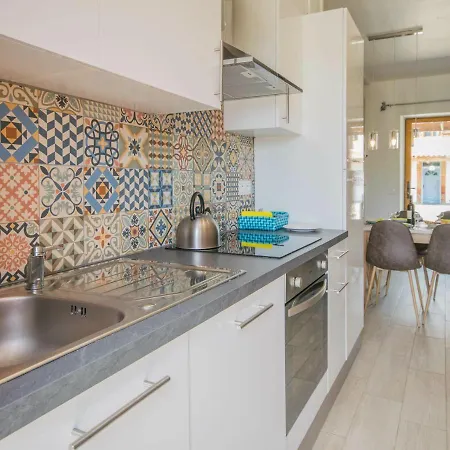 Modern Mansion In Tarn With Pool, Impressive Location *